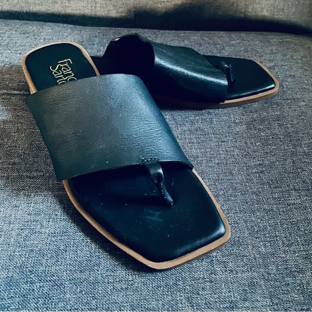 NWOB Franco Sarto Asymmetrical Strap Black Slide Sandals